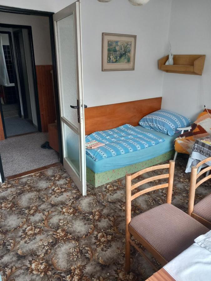 Apartment In The City Of Pilsen Bozkov ภายนอก รูปภาพ